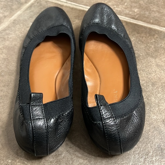 Banana Republic black ballet flats - Picture 2 of 5